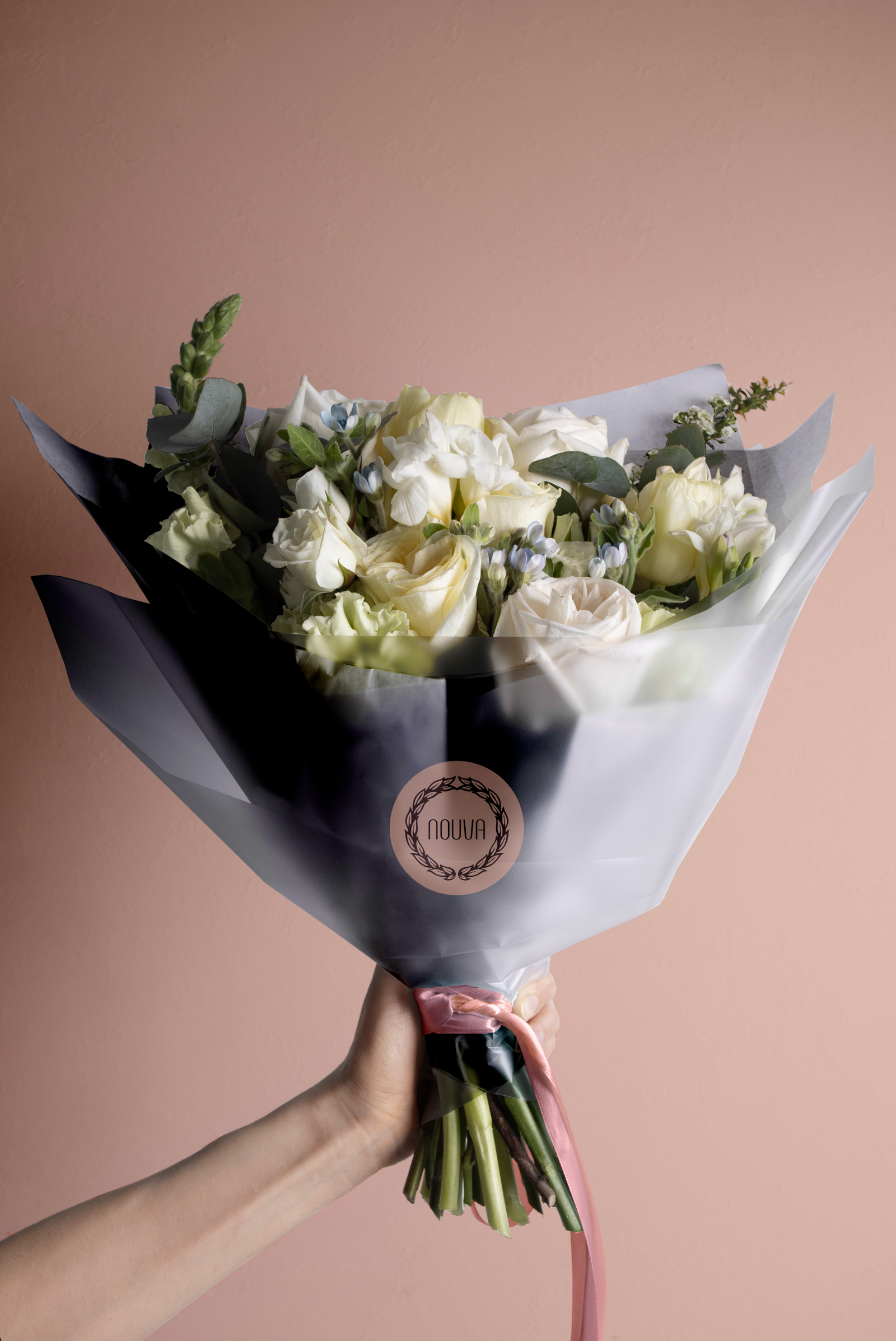 Nouva Roses